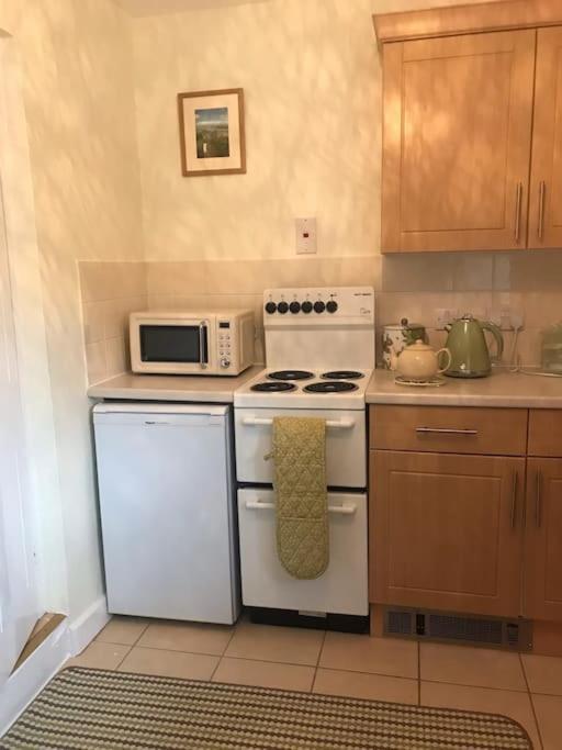 No 96 Chapel Lane - Self Contained Cottage In The Heart Of Butleigh ภายนอก รูปภาพ
