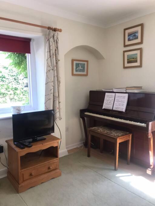 No 96 Chapel Lane - Self Contained Cottage In The Heart Of Butleigh ภายนอก รูปภาพ